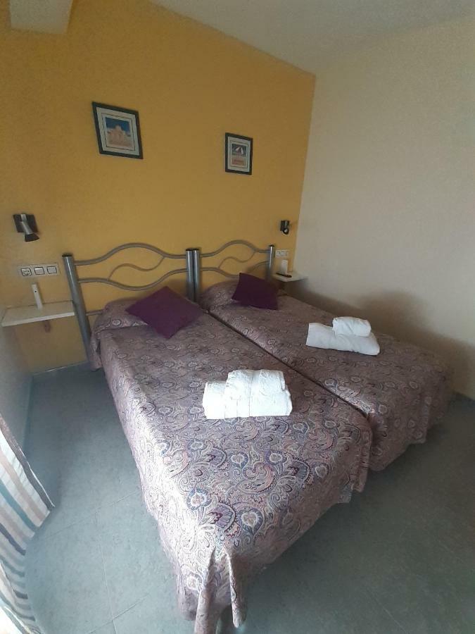 Hostal Puig Rom ロザス エクステリア 写真
