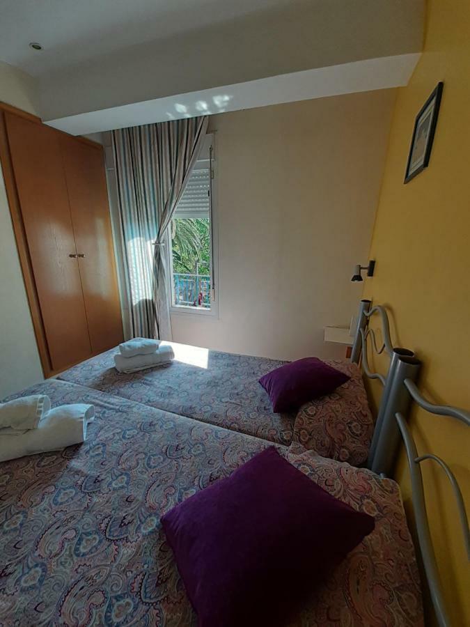 Hostal Puig Rom ロザス エクステリア 写真